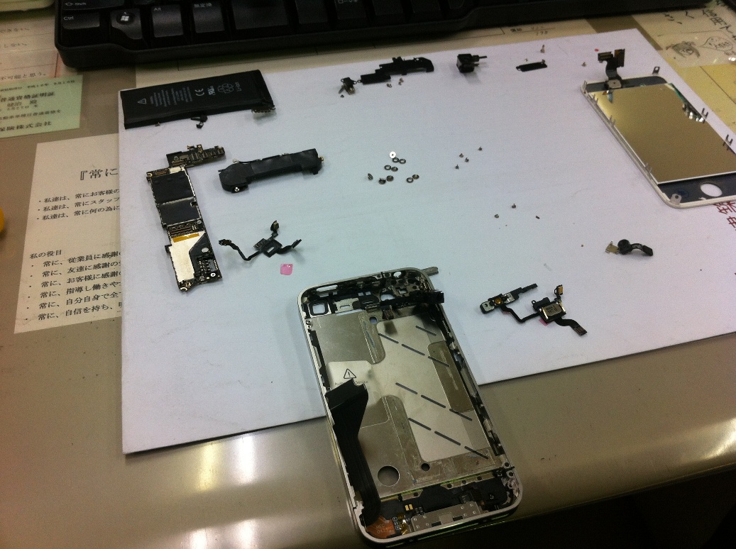 iphone修理・・・